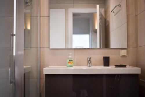 Athens Squared Apartments - image 6