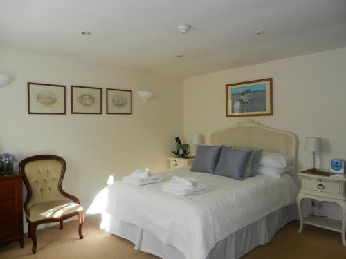 Brocks Guest House - image 11