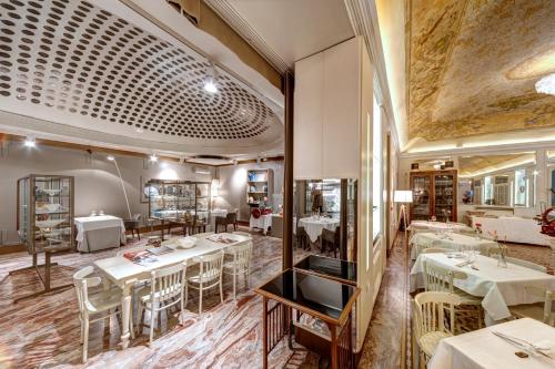 Hotel Vittoria - image 12