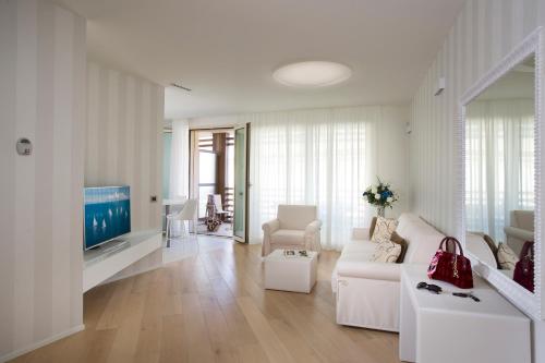 Embassy Aparthotel, Rimini