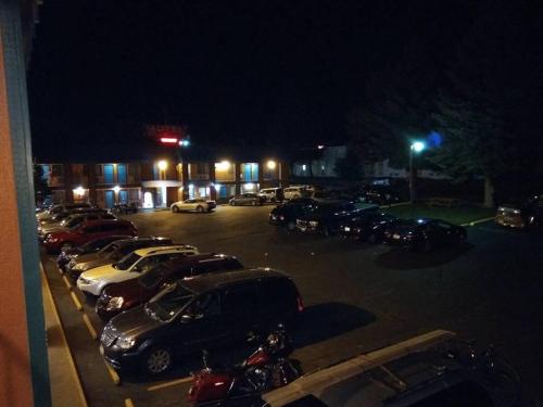 Motel West - image 7