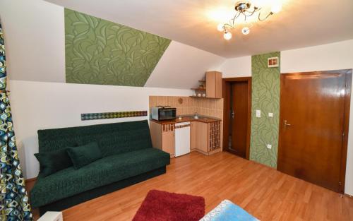 Omiljeni Apartments - image 14