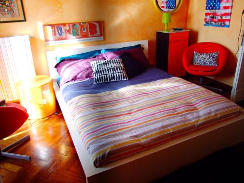 Double Room with Balcony image 2