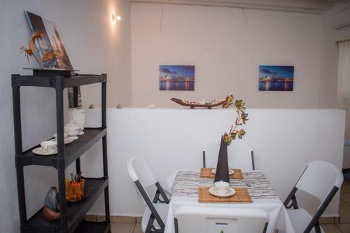 Las Palmas in Zihuatanejo