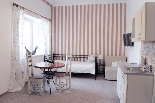 1 double bed, 2 sofa beds