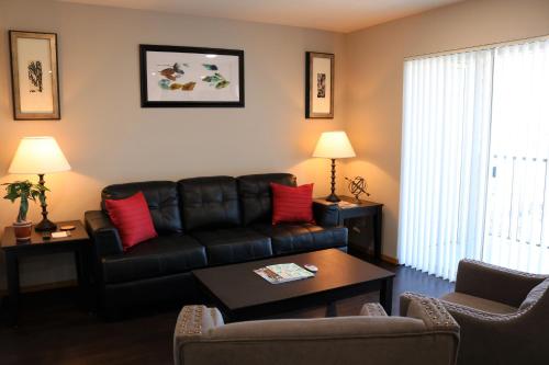 Autumn Leaf Furnished Apartments - image 7