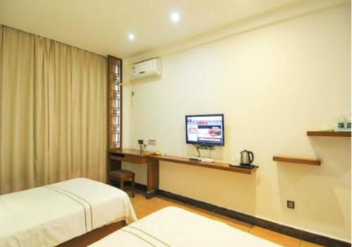 Jiajie Inn Haikou Yizhong Branch