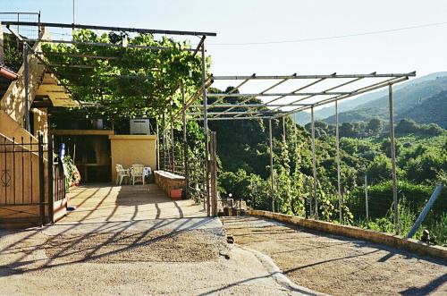  Villa Kamilakis Escape To Nature in Áyios Pandeleḯmon