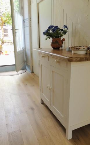 ห้องครัว, L'ANCIENNE FORGE in กาเกส์