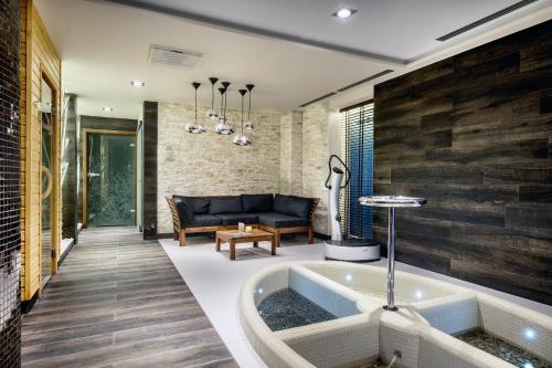 Спа-центр, Villa Buki Pokoje & SPA in Хок Гора