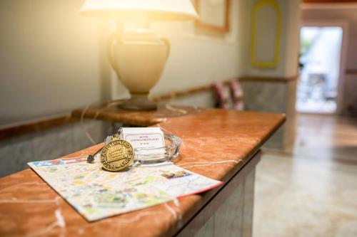 Hotel Anfiteatro Flavio – Rome