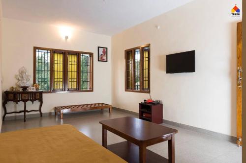 共用Lounge/電視區, Trippr Kodaikanal Backpacker Hostel in 科代卡那市中心
