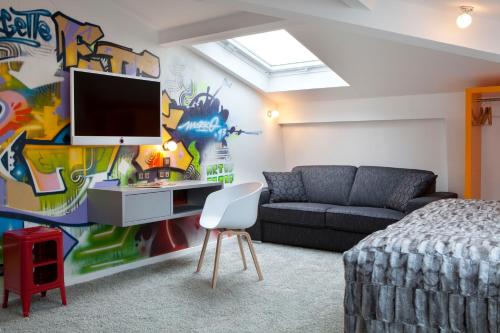 Hotel Georgette - image 12