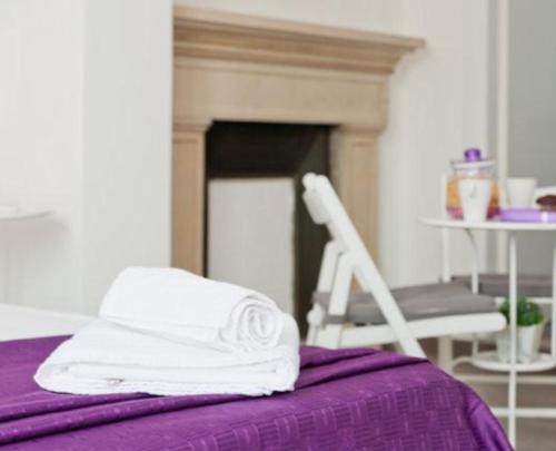 B&B Lost in Rome Set in a prime location of Rome, B&B Lost in Rome puts everything the city has to offer just outside your doorstep. The hotel offers a wide range of amenities and perks to ensure you have a great time