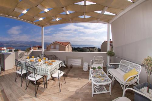 M house luxury suites in Lixouri