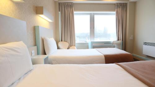 Citrus Hotel Cheltenham by Compass Hospitality - image 2