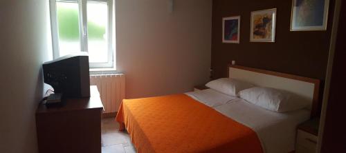 One-Bedroom Apartment with Terrace