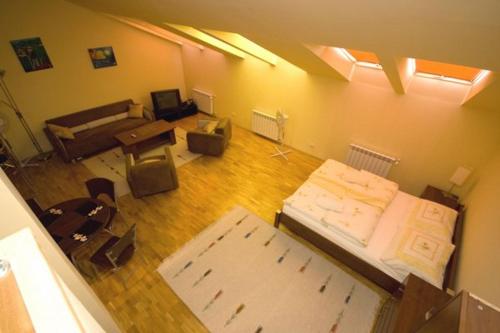 P&J Apartments Floriańska - image 2