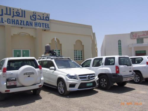 Al Ghazlan Hotel Sinaw