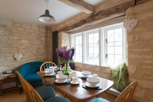 Upper Flat, The Manse, Painswick in Painswick