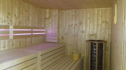 Sauna, Land-Plan Hotel in Győr