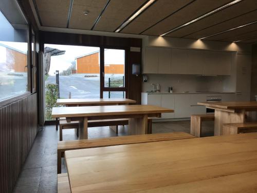 Youth Hostel Non Stop Inn by IrriSarri Land