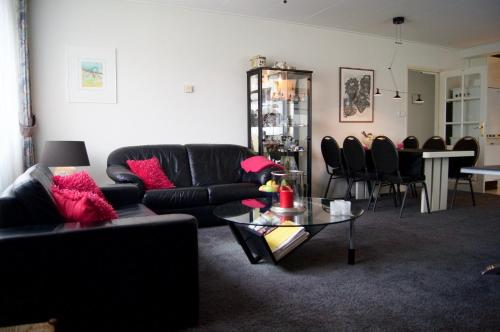 The Studio Guesthouse - image 3