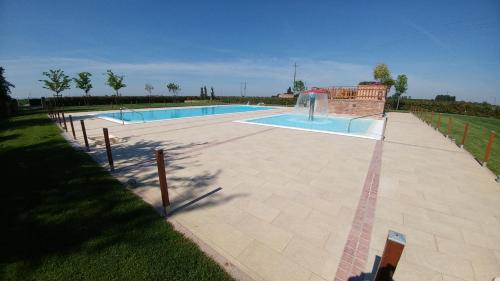 Úszómedence, Agriturismo Alla Strozza in Voghiera