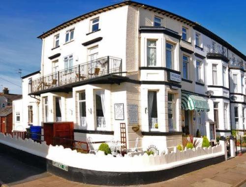 The Chequers - image 6