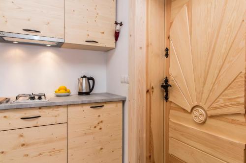 ザコパネ Domek Przystan Gorska 4つ星 ゲストハウス 眺望