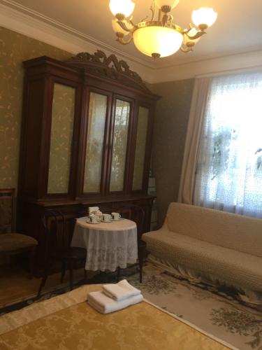 Guest House near Patriarch's Ponds - image 6