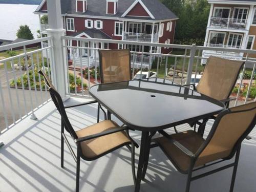 Létesítmények, Condo Lac Archambault 295 in Saint Donat (QC)