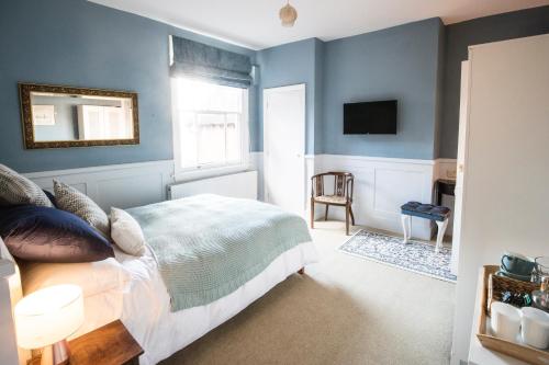 Bournville House & Cafe in Rednal