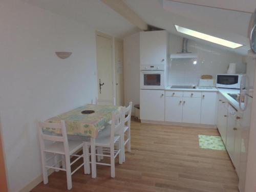virtuve, Barnetche in Villefranque