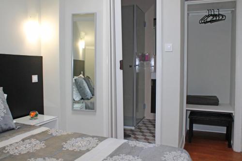 Lunar Guest House - image 8