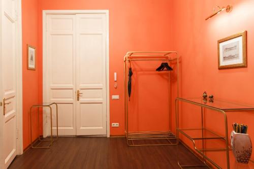 InretroRed_byApartica - image 3