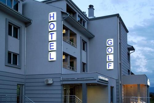 Hotel Golf Luxury - image 2