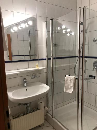 Hotel-Gasthof Huttensteinach 3.5km von Föritz entfernt