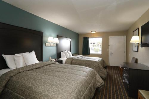 Executive Inn - Panama City Beach