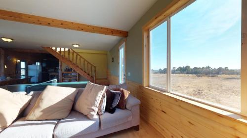 Canyonlands Lodging Wolf Springs Retreat