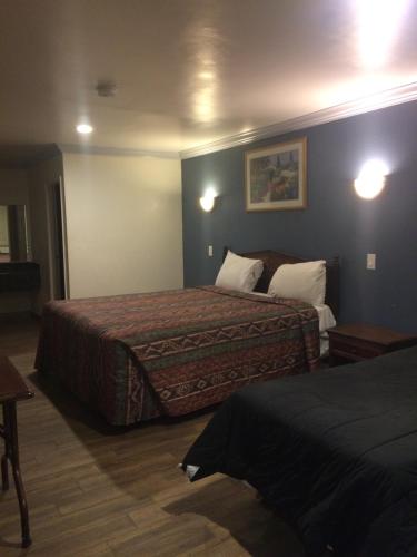 Royal Inn – Lomita, CA