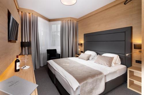 Hotel Sněžka - image 8