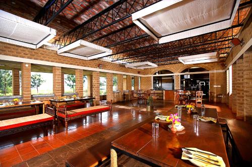 Restaurant, Our Native Village Resort in Peeniya