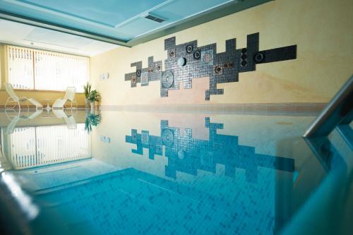 Swimming pool, Hotel Gasthof Schopf in Gries