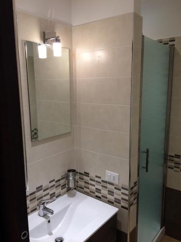 Kings Of Rome Apartments - image 2