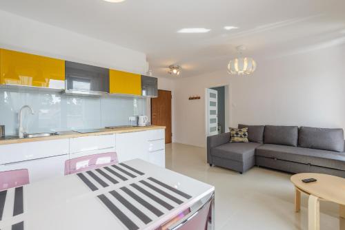 APARTAMENTY MIERZEJA -BALTIC PARK STEGNA, Przyjazne zwierzętom, 500 m od plaży, Bezpłatny Meleks