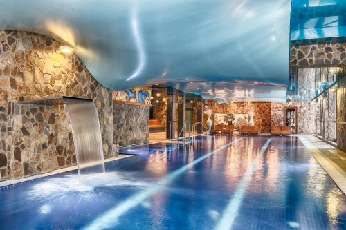 Wellness Hotel Borovica - image 13