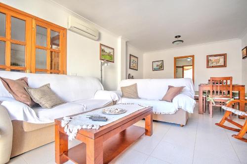 Muro Beach House - main image