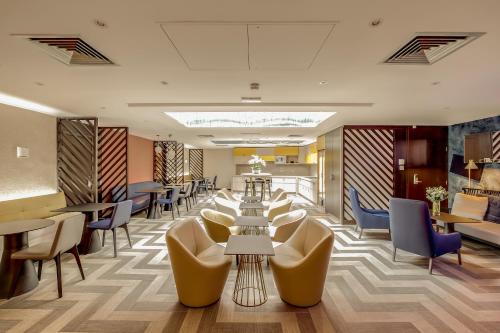 Mercure Paris Arc de Triomphe Etoile - image 11