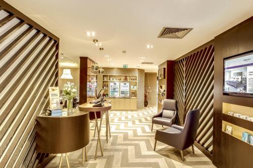 Mercure Paris Arc de Triomphe Etoile - image 12